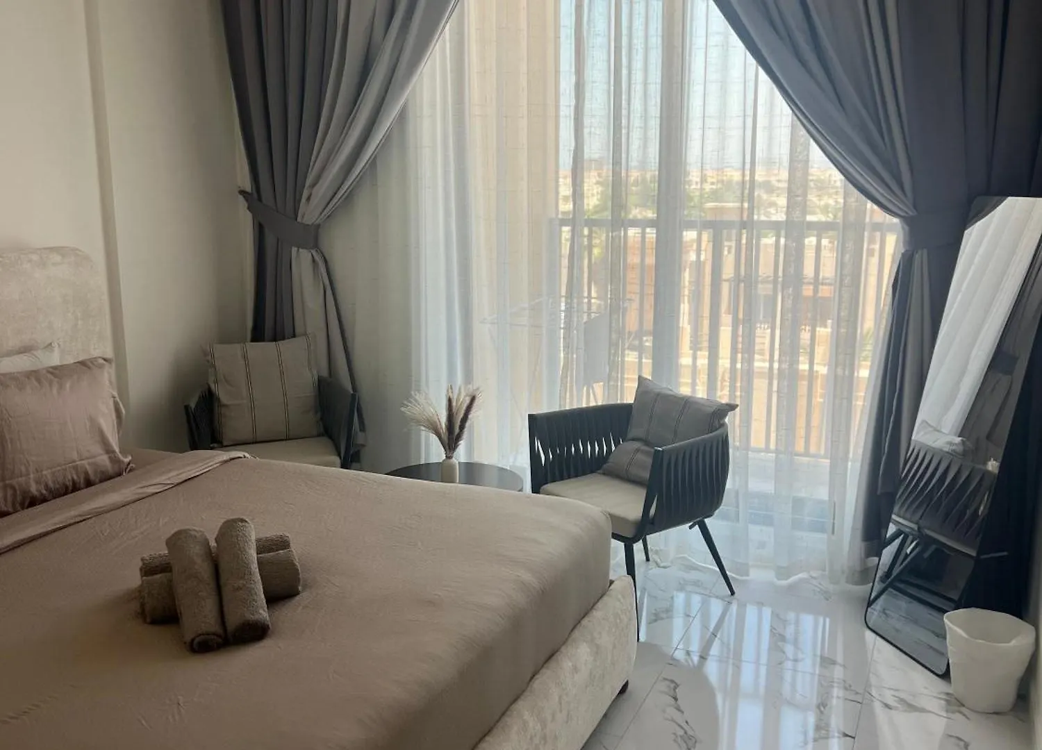 Elegant One-Bedroom Apartment In Marina Al Hamrah Village Ras al-Khaimah
